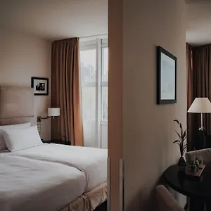 https://abion-villa-suites.find-berlin-hotels.com